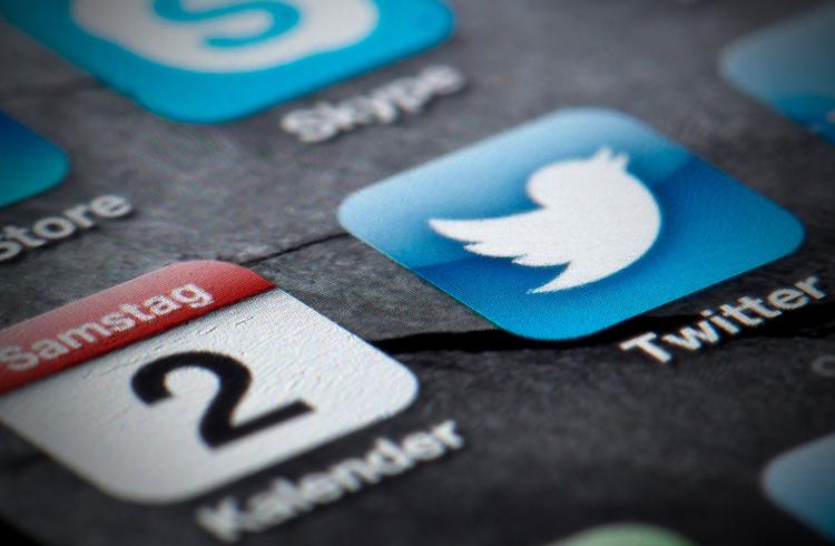 KVIDREN Nu kan du snart spare din pension op i tweets. Twitter går på børsen og selskabet ventes at få en markedsværdi omkring 15 milliarder dollar. 