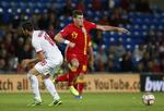 utrænet. Gareth Bale fik 32 minutter på banen for det walisiske landshold, men træneren mener ikke, den nye Real Madrid-spiller er klar til at spille en fuld kamp endnu. 