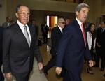 FORHANDLINGER. Ruslands udenrigsminister Sergej Lavrov (tv) og USA's ditto John Kerry har forhandlet om Syrien hele natten. I dag fortsætter de i Geneve. 