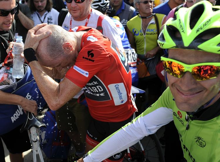 Triumf. Chris Horner bliver søndag den ældste vinder af en af de tre store rundture nogen sinde. 