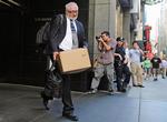 Slut. Ansatte tog deres personlige ejendele med, da de for fem år siden forlod den krakkede finanskoncern Lehman Brothers i New York. 