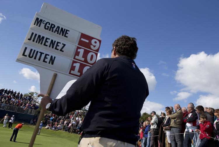 TÆT. I et par dage kæmpede Joost Luiten og Miguel Angel Jimenez om sejren, som blev afgjort i et omspil. 