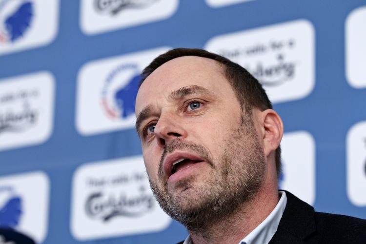 Indkøb. FCK har den seneste uge styrket sig med svenske Olof Mellberg til forsvarskæden samt tyske Marvin Pourié fra Silkeborg. Men sportsdirektør Carsten V. Jensen fortæller, at klubben ikke er færdige med at handle. 