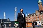 Frikøbt. Ikram Sarwar fortæller, at hans nye post i Metroselskabets bestyrelse skal give ham mere tid til arbejdet på rådhuset. Posten fik han, efter at udsigten til en borgmestertitel fortonede sig. 