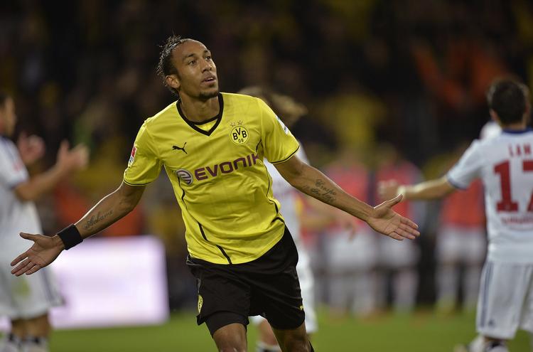 Ny. 24-årige Pierre-Emerick Aubameyang har fået en perfekt start i Dortmund. 5 mål i 7 kampe er det blevet til for angriberen fra gabon. 