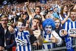 Populært. Over 5.000 Esbjerg-fans rejste i maj fra det vestjyske for at følge deres helte i pokalfinalen mod Randers. I aften er der 11.000 på plads på hjemmebanen. 
