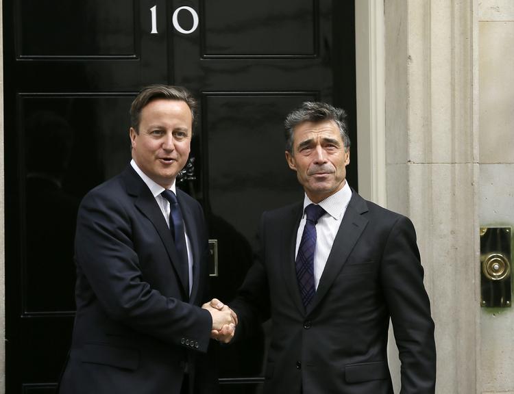 Drøftelser. Nato generalsekretær Anders Fogh Rasmussen besøgte i dag David Cameron for at diskutere Syrien. 