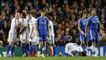 UPS. Efter en udligning af egypteren Mohamed Salah blev det endnu værre for Chelsea, da Marco Streller sikrede FC Basel sejren på Stamford Bridge. 