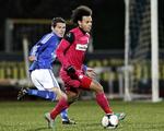 Angriber. Martin Braithwaite var tidligere en farlig mand for Esbjerg, hvorfra dette billede stammer. Nu gør det han godt i det franske. 