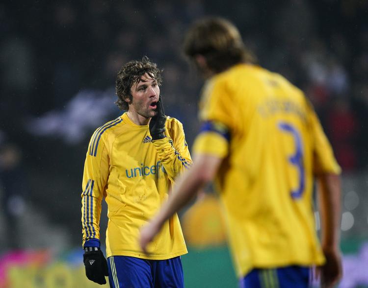 feriepengesag. Peter Madsen (tv) er en af de Brøndby-spillere, der har fået rettens ord for, at klubben skylder ham et større beløb i feriepenge. 