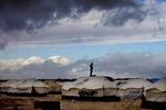 FLYGTNINGESTRØM. FN anslår, at borgerkrigen i Syrien har drevet omkring syv millioner på flugt. 