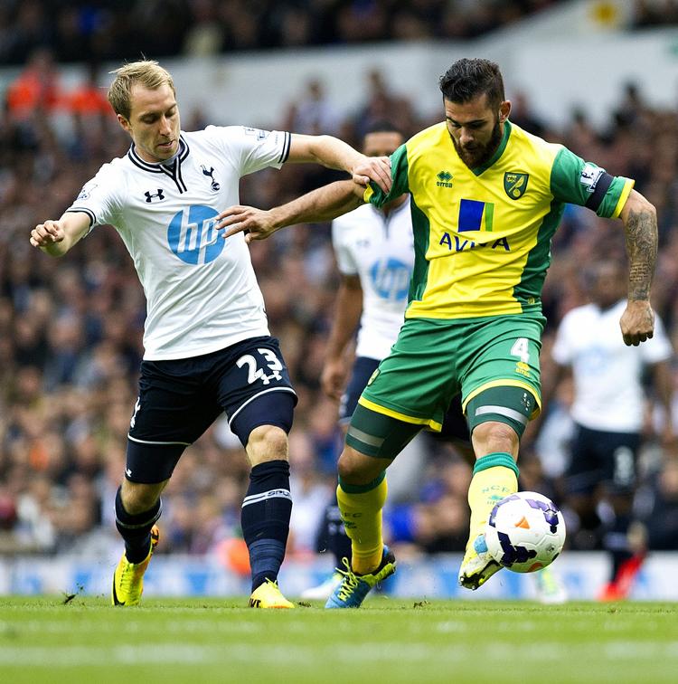 selvtillid. Christian Eriksen (tv) fik en flot debut for Tottenham, hvor danskeren mod Norwich var holdets offensive styrmand. 