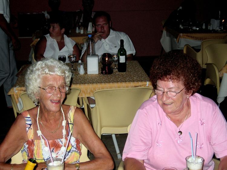 OPTUR. De danske aktier er fløjet af sted i 2013, og det gør danskernes pensioner større, så der bliver råd til flere rejser og restaurant besøg når arbejdslivet er slut. 