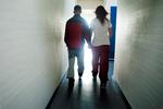 Tillid. Ida og Tobias fremhæver begge, at man bedre kan stole på en kæreste end på venner. 