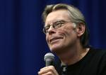 Form. I 1999 kørte Stephen King galt i sin bil og overvejede at trække sig tilbage fra forfattergerningen. Men det gjorde han ikke, og tirsdag kan man læse hans spritnye opfølger til 'Ondskabens Hotel' fra 1977. 