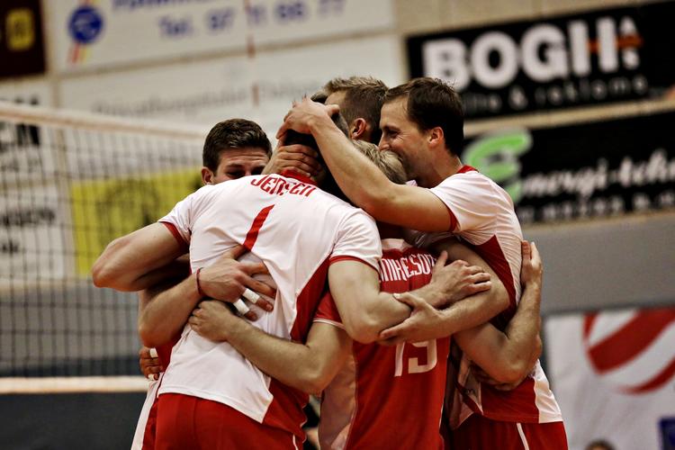 Øv. De danske vollyballherrer har tabt åbningskampen ved EM til favoritterne fra Italien. (Arkivfoto) 