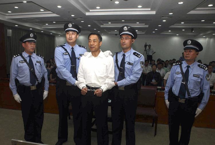 DØMT. Den kinesiske politiker Bo Xilai skal tilbringe resten af sine dage bag tremmer. 