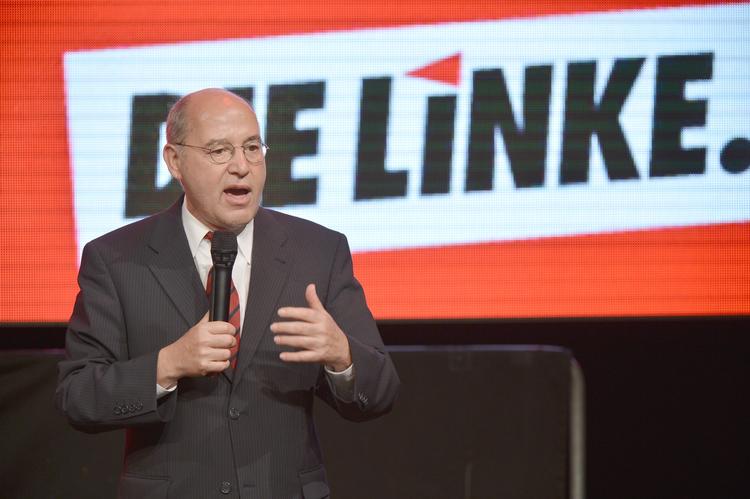 UVENNER. SPD's formand Peer Steinbrück kunne måske blive kansler, hvis han ville samarbejde med Die Linke. Men det vil han ikke, og det synes Peter Hummelgaard (S) og Stine Brix (EL) er en skam. 