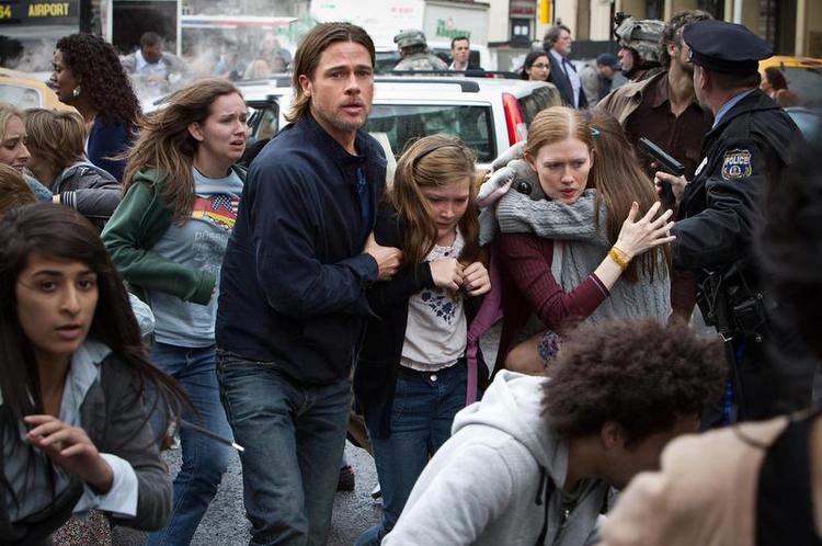 Populært. Trods lovlige alternativer er der stadig masser af steder at hente piratkopier. 'World War Z' med Brad Pitt har været den mest downloadede film på torrentfreak.com tre uger i træk. 
