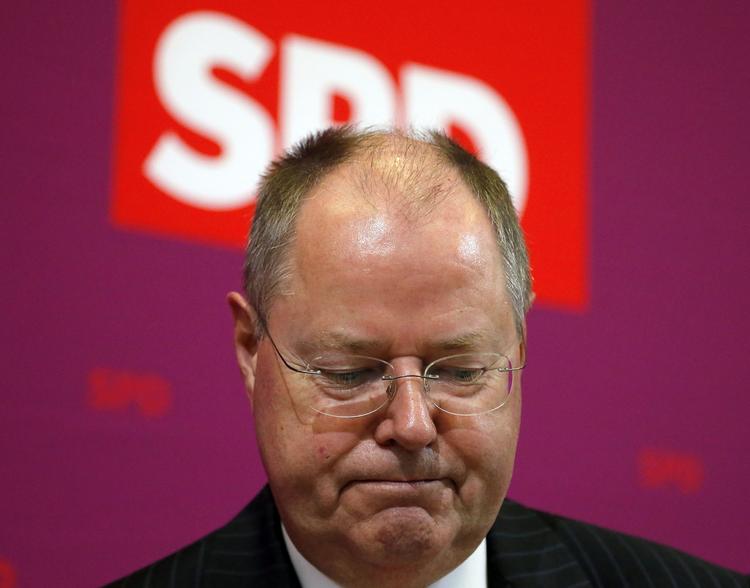 Nedtur. Kanslerkandidat Peer Steinbrück tabte stort til sin konservative modstander - i sin egen valgkreds. 