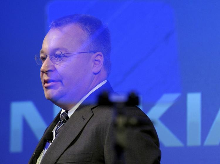 solgt. Stephen Elops fotograferet 3. september, hvor Nokia annoncerede det planlagte salg af det meste af mobilselskabet til Microsoft. Salget skal endelig godkendes af Nokias aktionærer senere på året. 