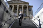 IDENTITET. Danske Bank lider under, at de har svært ved at finde ind til deres egen identitet, efter finanskrisen har kastet dem ud i en lægere krise, vurderer økonomisk historiker. 