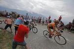 Fri. Mikel Nieve (forrest) er en af de mange stærke ryttere, der står uden job fra 1. januar. 