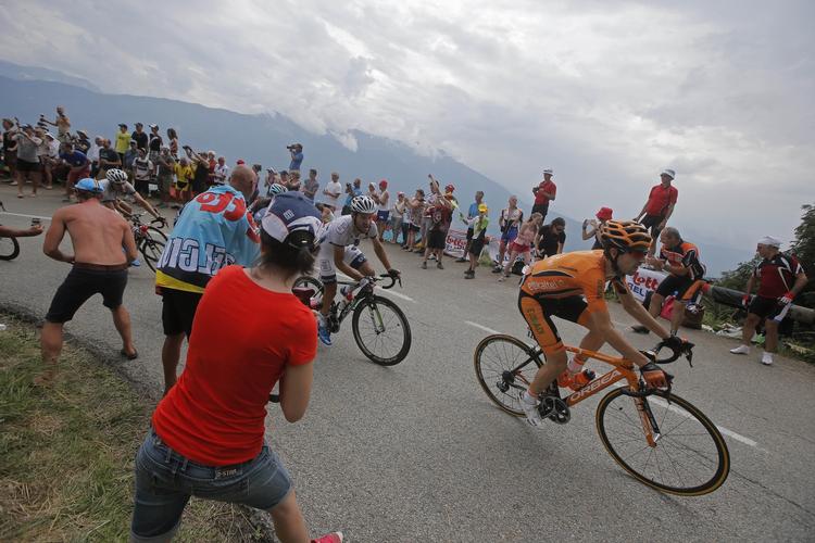 Fri. Mikel Nieve (forrest) er en af de mange stærke ryttere, der står uden job fra 1. januar. 