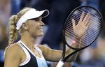 videre. Efter sejr i sin første kamp i Tokyo skal Caroline Wozniacki møde en slovak, hun ikke før har vundet over. 