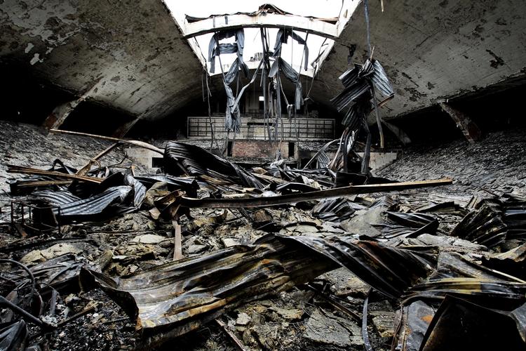 KB-hallen. Det er nu blevet besluttet, at KB-Hallen skal genopføres efter den voldsomme brand. 