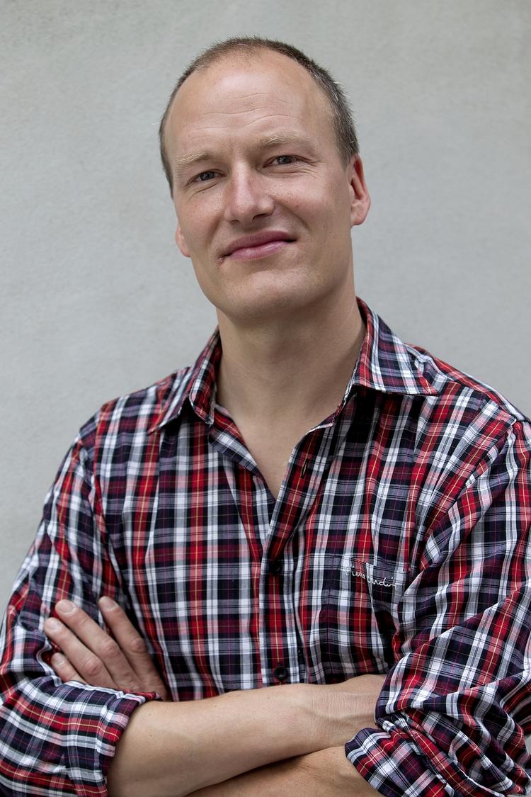 Dilemma. Ønsker vi fortsat medlemskab af EU, hvis det indebærer et farvel til den danske velfærdsmodel?, spørger Pelle Dragsted (EL). 