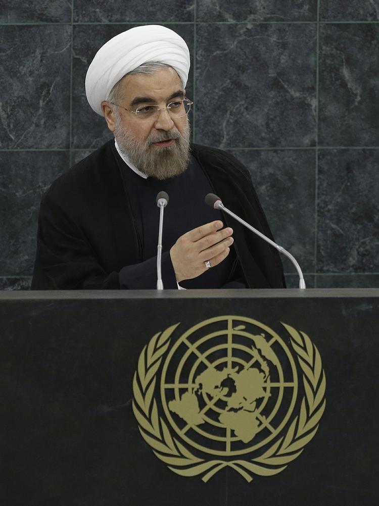 Tale. »Lad mig sige det helt ærligt: det er helt indiskutabelt, at dem, der kalder Iran en trussel, selv udgør en trussel mod verdensfreden. Mit land har været et anker for fred og sikkerhed«, sagde Rouhani. 