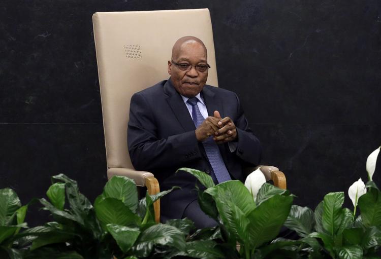 Præsident. Jacob Zuma ses under mere ordnede forhold, mens han gør sig klar til at tale til FN's generalforsamling. 