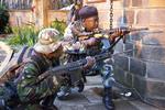 TERRORAKTION. Kenyanske elitesoldater i stilling uden for Westgate-centeret i Nairobi. 