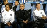 LOKALOPGØR. Næste opgave for Jose Mourinho og hans stab i Chelsea er lørdagens kamp mod Tottenham. 