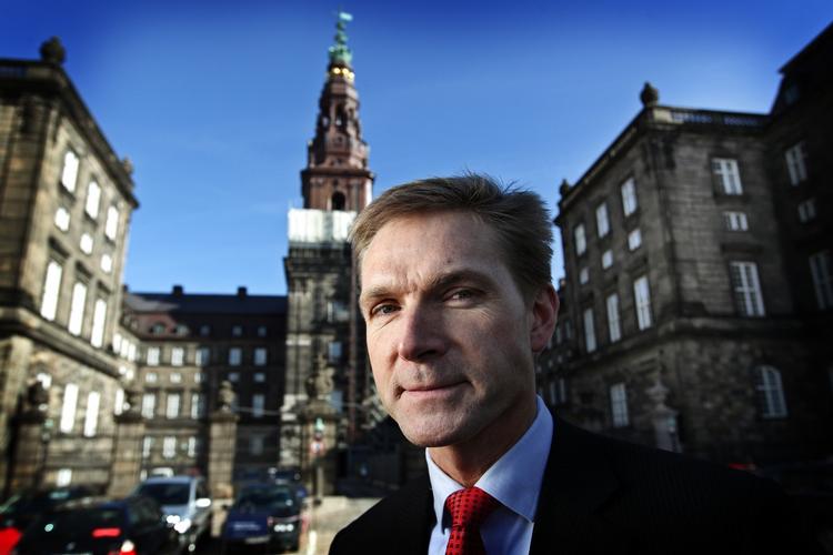 Handel. Dansk Folkeparti kræver noget til gengæld for ikke at bremse en fælles europæiske patentdomstol. 