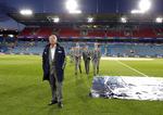 Slut. Egil 'Drillo' Olsen får ikke lov at opleve at træde ind på landsholdsarenaer lige med det første. 