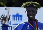 Rekordholder. Wilson Kipsang fra Kenya har i Berlin sat uofficiel verdensrekord i marantonløb i tiden 2:03:23. 