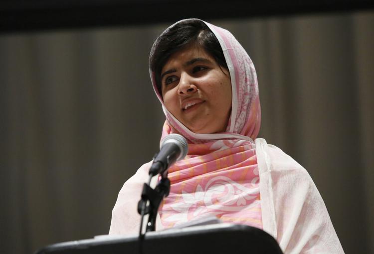 Kandidat. 16-årige Malala Yousafzai, der i oktober sidste år blev forsøgt myrdet af Taleban, efter at hun var blevet kendt som aktivist for at sikre piger retten til at gå i skole, er med i opløbet om Sakharov-prisen. 