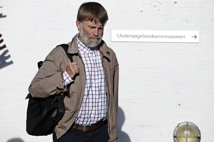 AFVISENDE. Formanden for Skattesagskommissionen, Lars E. Andersen, nægter at give bisidderne lov til at vise anonymt brev til deres klienter. 