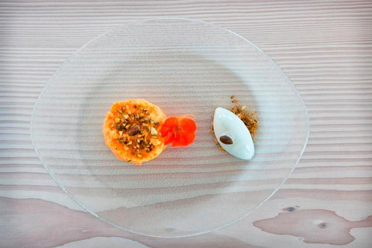 Nyt. På Verandah serveres for eksempel risbudding med appelsinskal og ristede nødder i et raffineret format. 