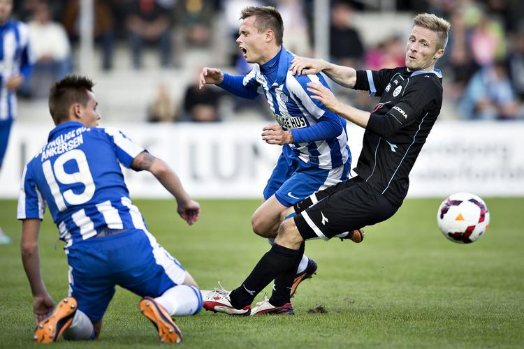 FORSTÅELSE. Den indbyrdes forståelse mellem et tvillingepar, som Peter og Jakob Ankersen nogle gange udviser på Esbjergs hold, kan nu også komme landsholdet til gode. 
