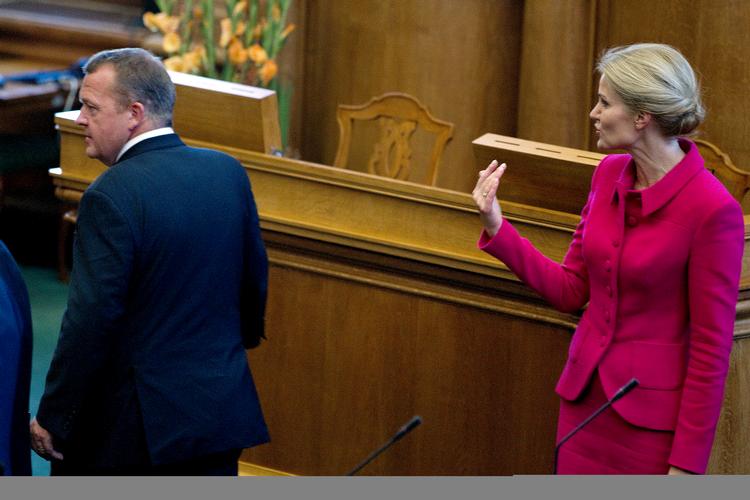 KOLDFRONT. Der er ifølge Politikens politiske analytiker kold luft mellem de lederne er landets største partier, når det kommer til patentdomstolen. her ses lederne til dagens åbning af Folketinget. 