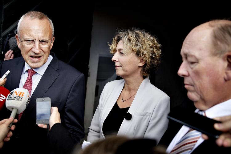 AFTALE. Her ses undervisningsminister Christine Antorini (S) med formændene for DA og LO. 