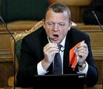 Tavs. 692 dage er det, siden  Venstres formand, Lars Løkke Rasmussen, sidst stod på Folketingets talerstol, og det vil Socialdemokraterne ikke lade gå ubemærket hen, når Folketinget i dag tager hul på åbningsdebatten. - Foto: 