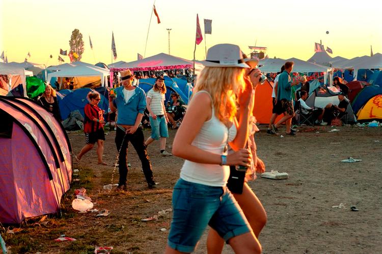 Publikumskabt. 'Roskilde Moments' kommer til at handle om Roskilde-minder, som folk selv har sendt ind til Eventministeriet, fordi de vil se dem blive genopført af skuespillerne. 