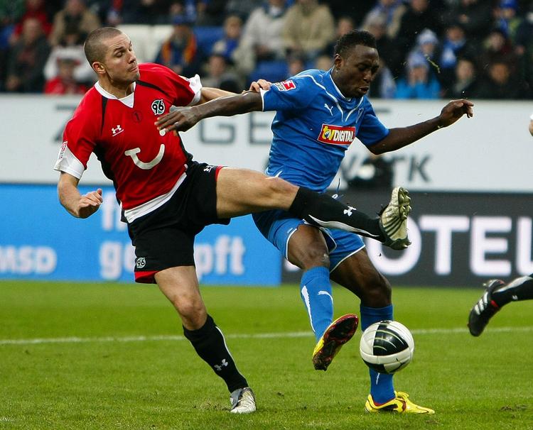 Test. Leon Andreasen (t.v.) forventes i Hannovers startopstilling som sidste aktion før afgang til landsholdslejren. 