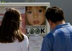 Mysterium. Trods omfattende efterlysninger har politiet endnu ikke formået at opklare, hvad der skete med tre-årige Madeleine McCann. 