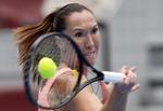 Titeltørke. Jelena Jankovic har en turneringssejr på kontoen i 2013: Grusturneringen i Bogota i februar, hvor  hun besejrede fire spillere udenfor top-100. Der venter anderledes modstand i finalen i Beijing. 