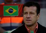 Ledig. Carlos Dunga var landstræner for Brasilien 2006-2010, men blev fyret efter nederlaget i VM-kvartfinalen til Holland. 